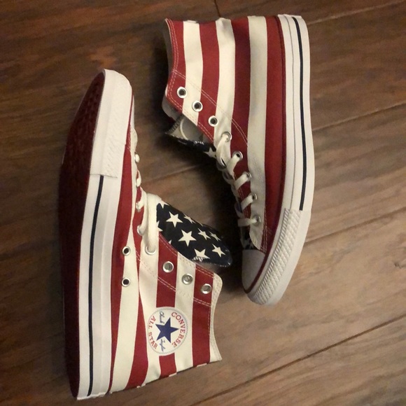 -RARE- Converse American Flag print shoes - Picture 2 of 6